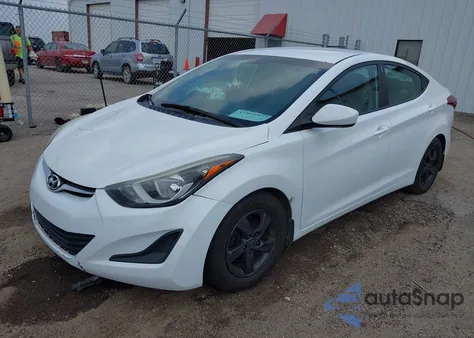 2015 Hyundai Elantra Se z USA, uszkodzony, nr VIN 5NPDH4AE4FH641031